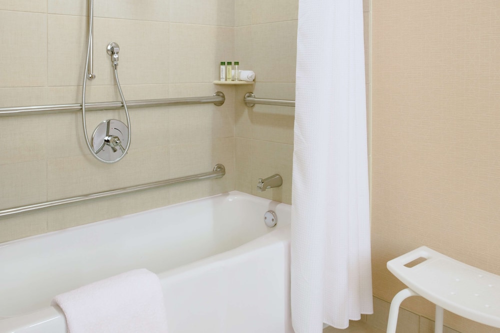 Doubletree By Hilton Boston North Shore 24/64