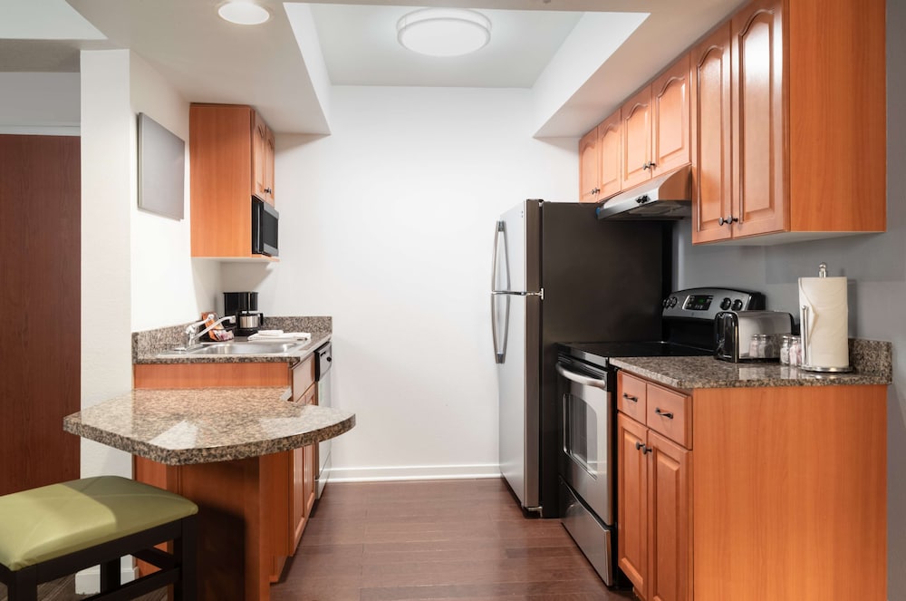 HYATT house White Plains 57/74