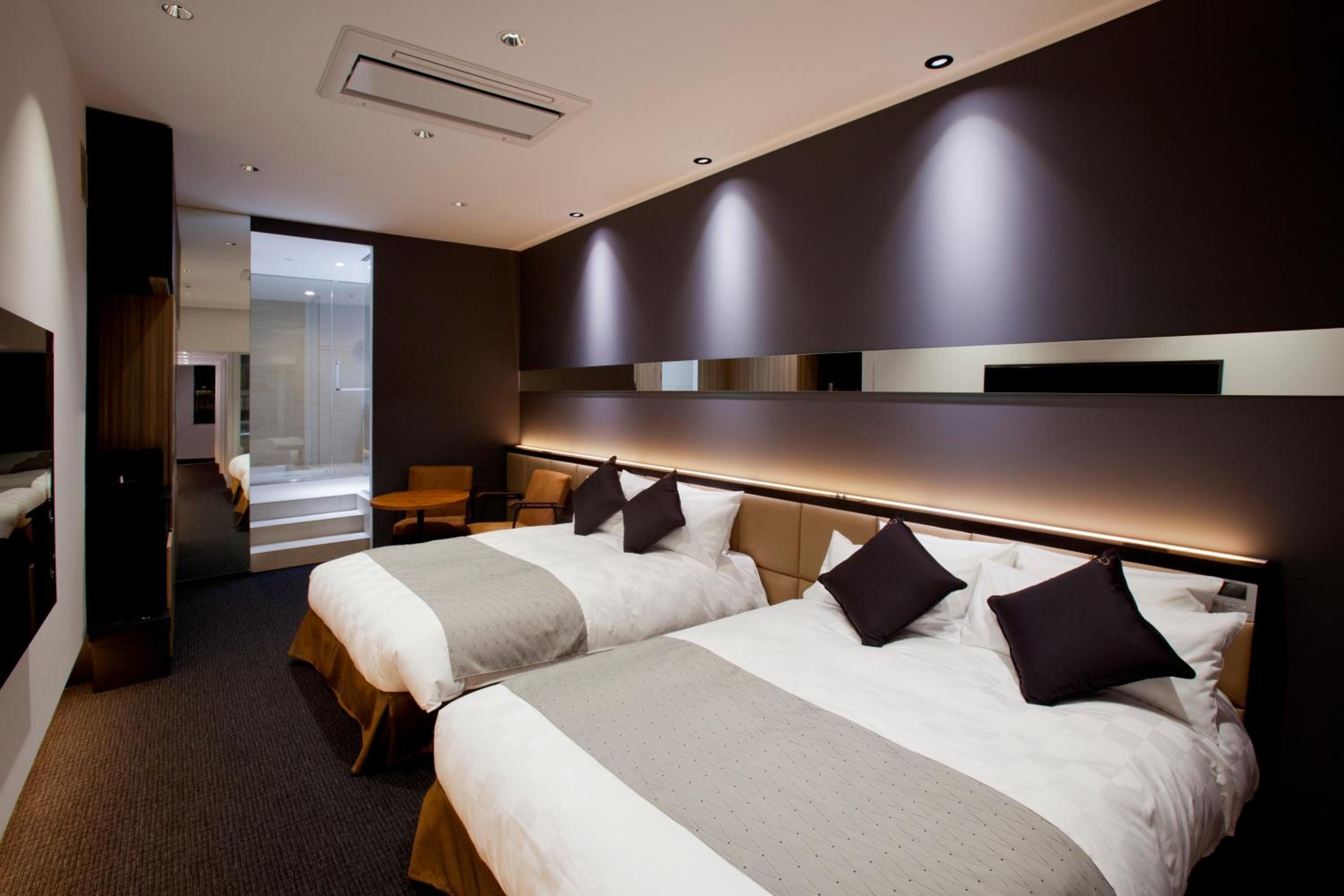 Semi Room, Suite, 2 Semi Double Beds