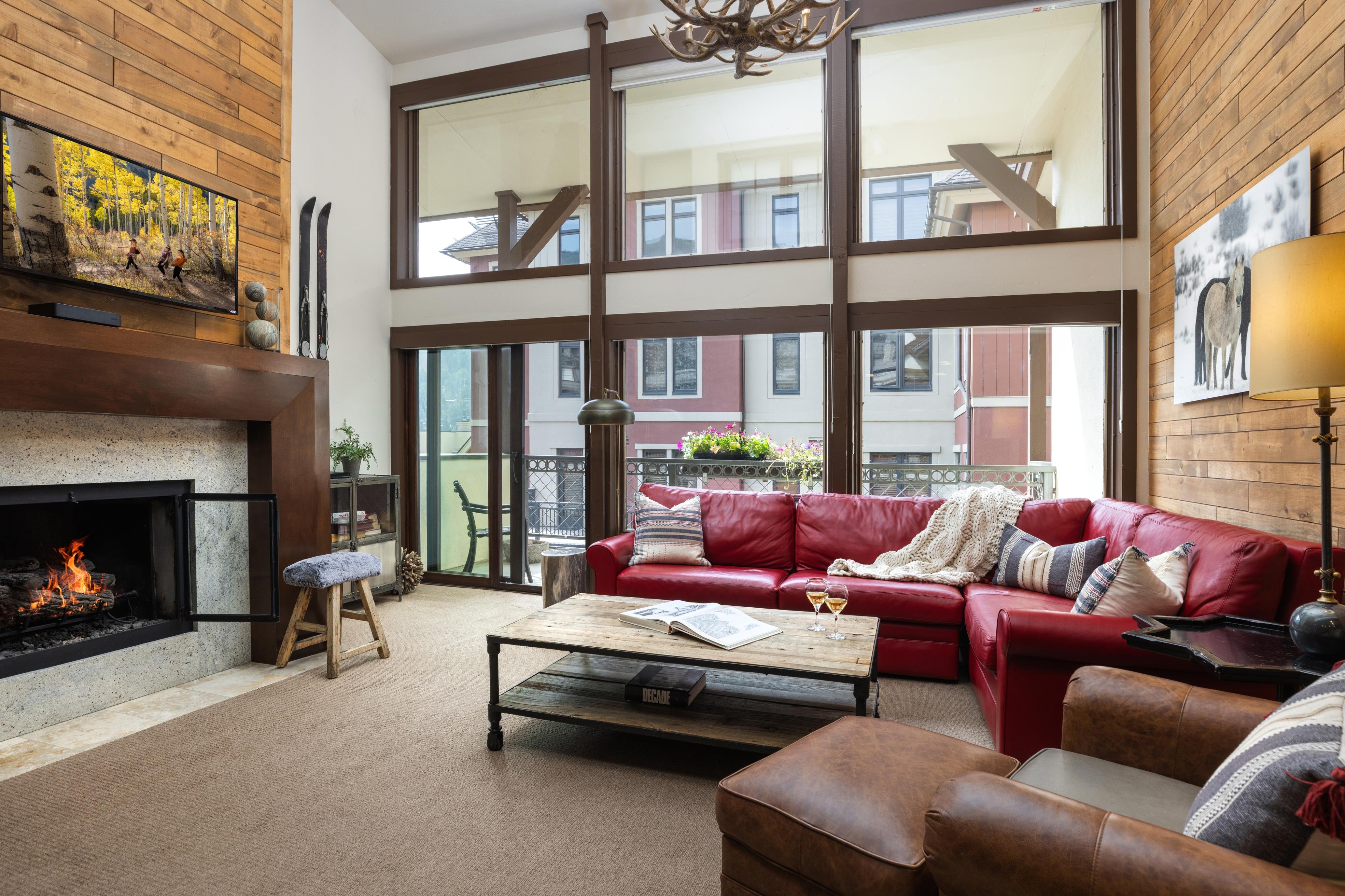 Montaneros Condominiums 23/50