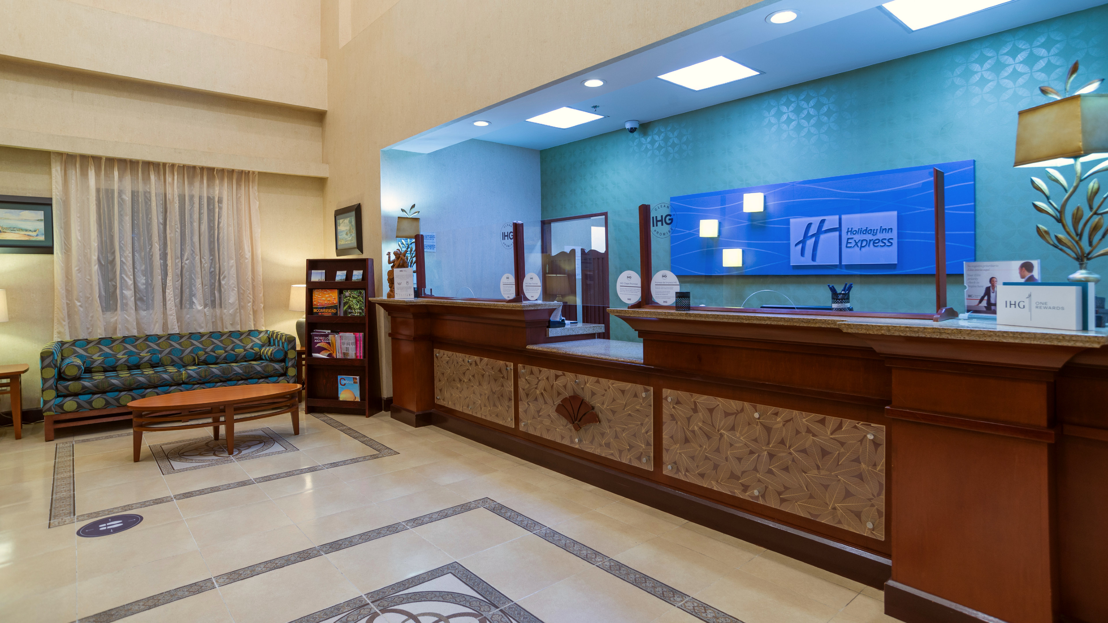 Holiday Inn Express & Suites Cuernavaca 4/50