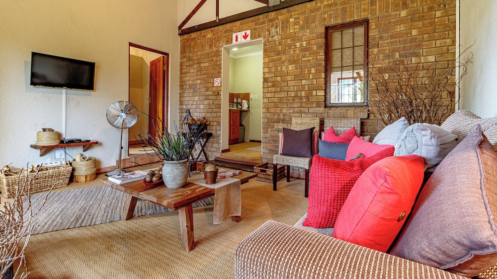 Ulwazi Rock Lodge 25/50