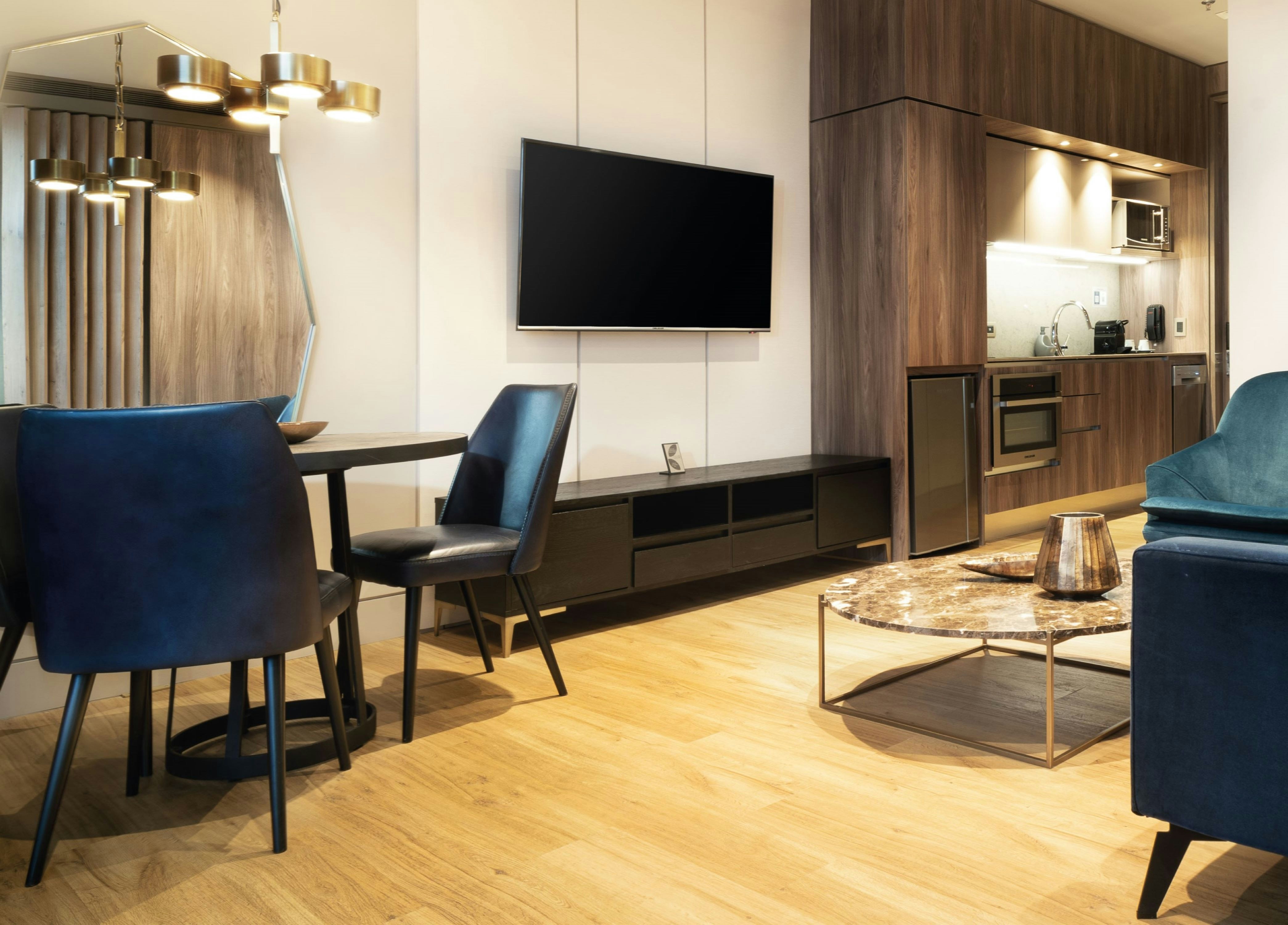 Salvio Parque 93 Bogota, Curio Collection by Hilton 72/77