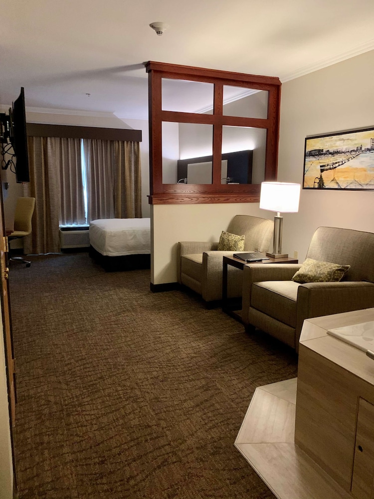Best Western Premier Bridgewood Resort Hotel 38/60