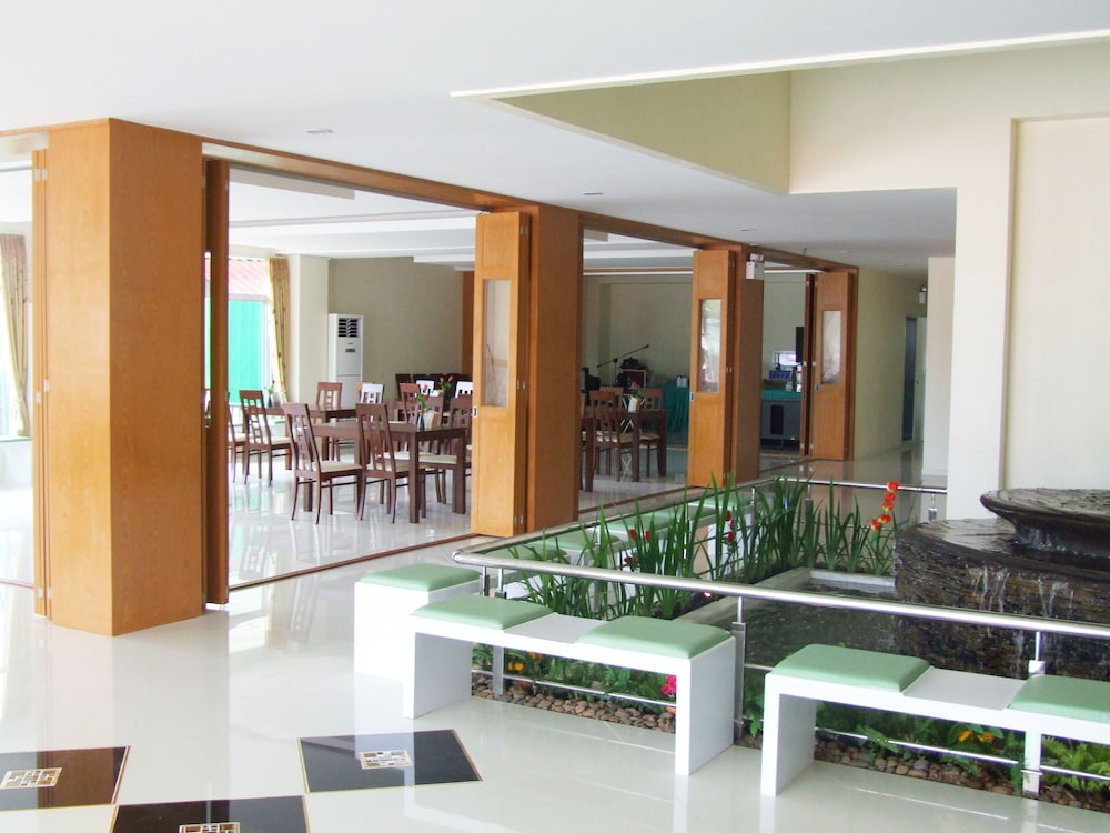 Rueanrimnam Hotel 38/47
