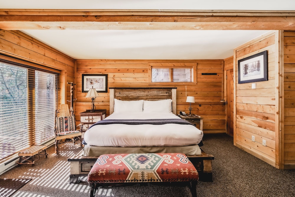 Sundance Mountain Resort 10/72