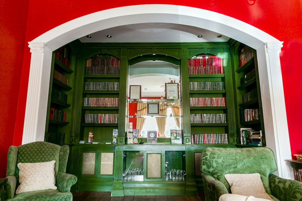 Butlers Townhouse 2/56