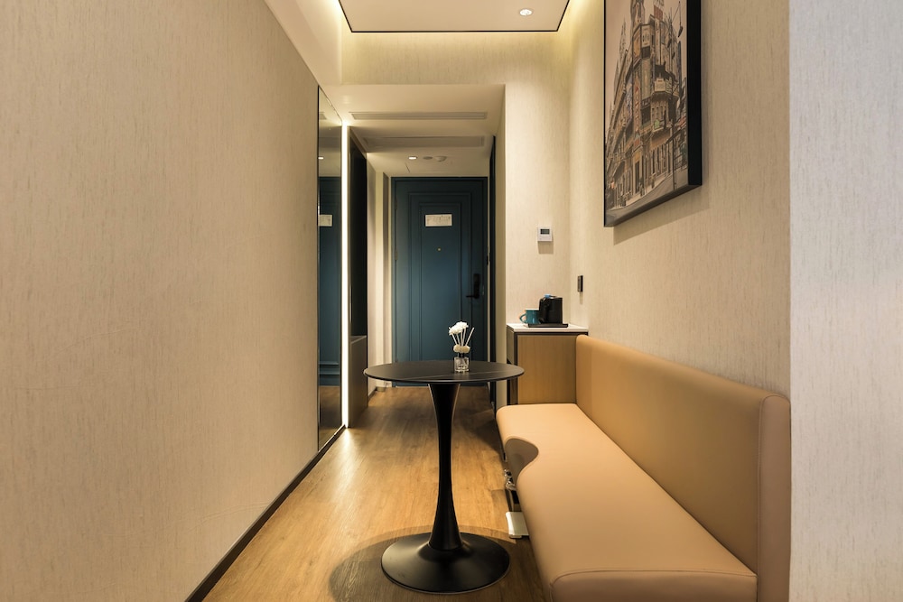 Jinglai Hotel (Shanghai Bund East Nanjing Road Pedestrian Street) 26/50