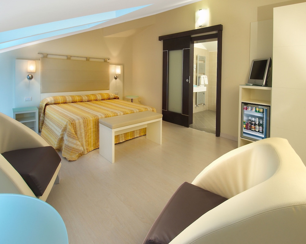 Hotel St. Moritz 30/46
