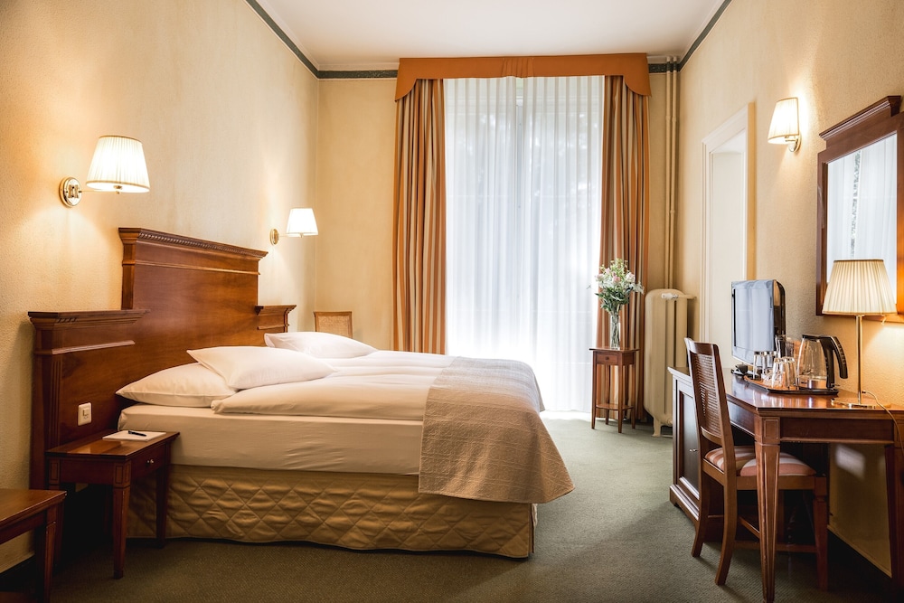 Hotel Reine Victoria 36/87