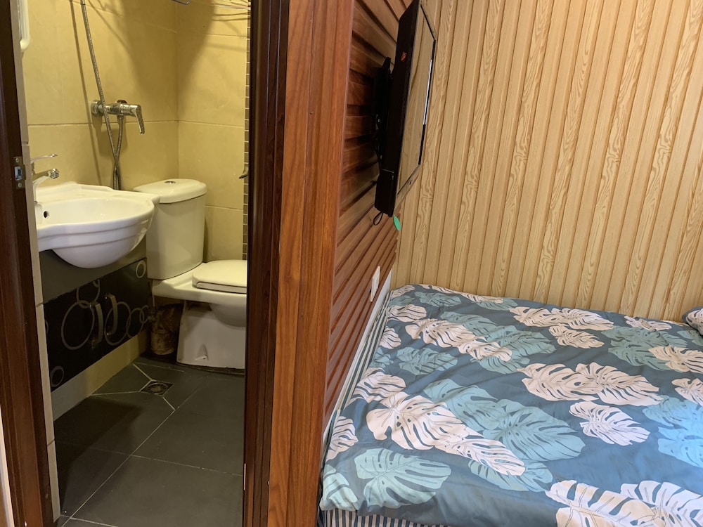 HK Mingdu Hotel 41/43
