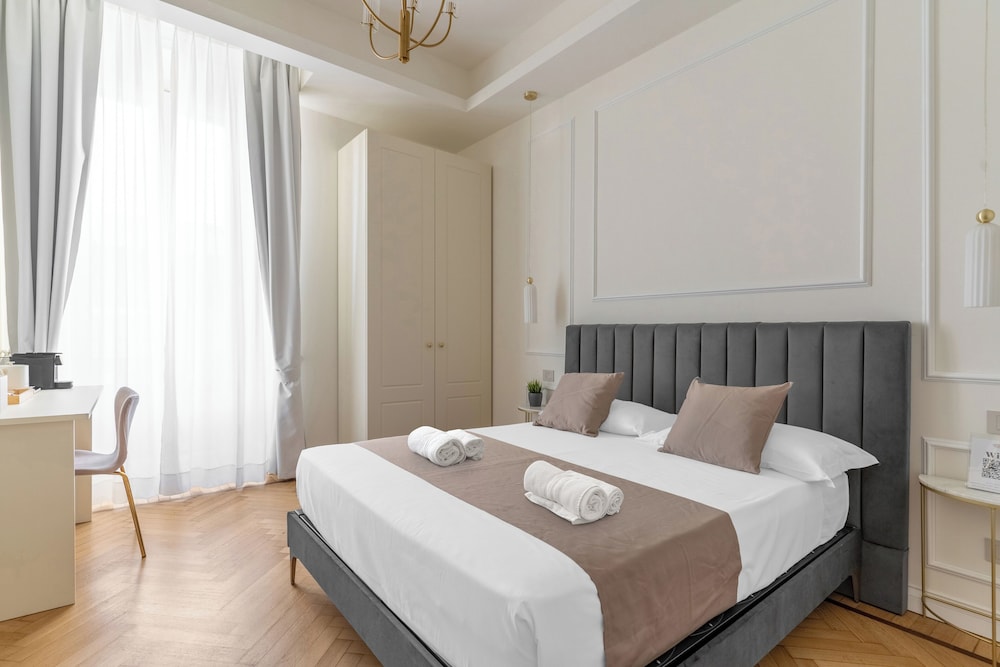 DELUXE, DOUBLE BED, BALCONY