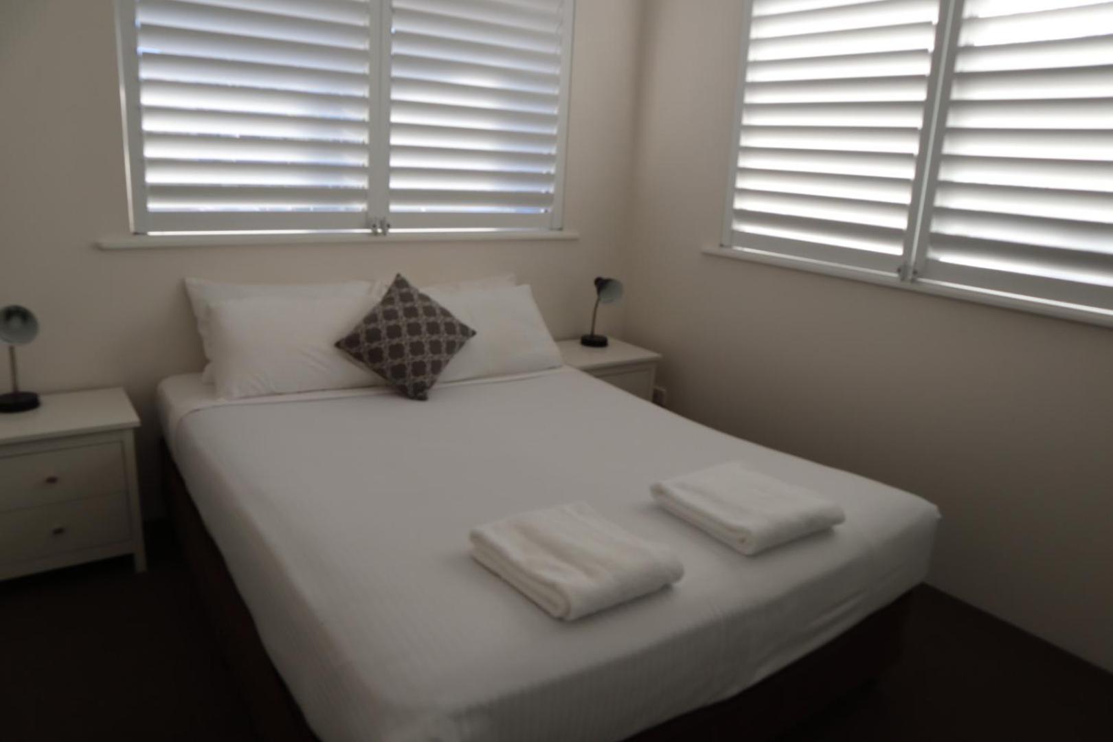 2 Bedrooms, Apartment