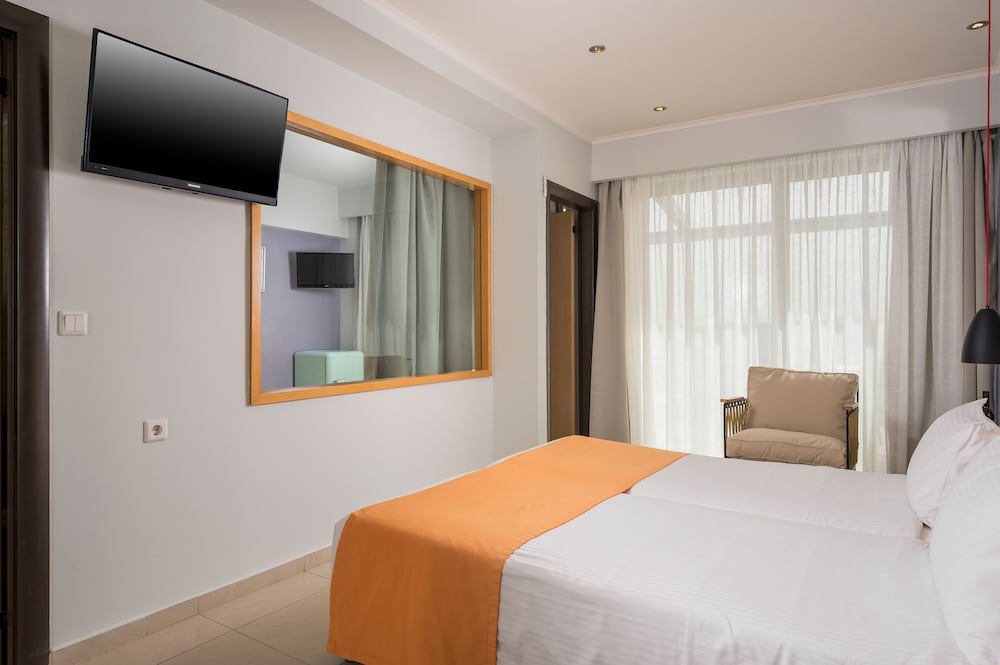 Corissia Princess Hotel 24/76