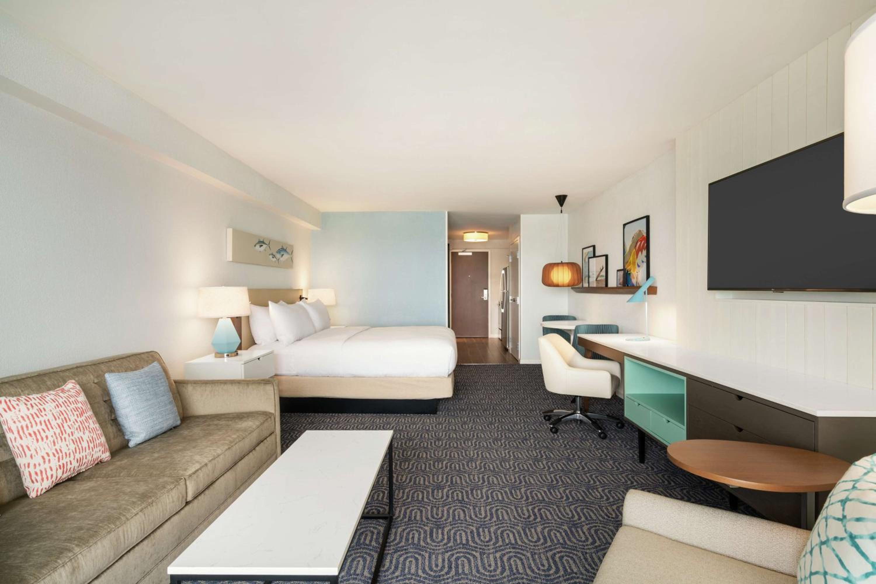 ROOM, KING BED, OCEAN FRONT, BALCONY, KITCHEN