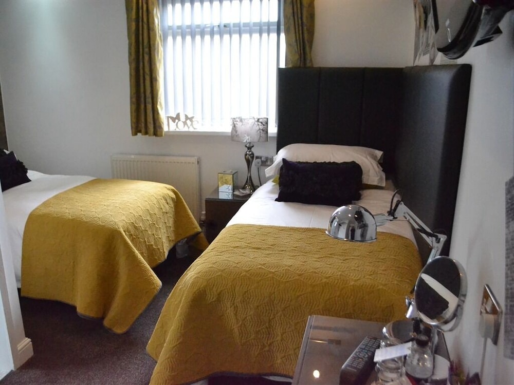 The Arthington 42/49