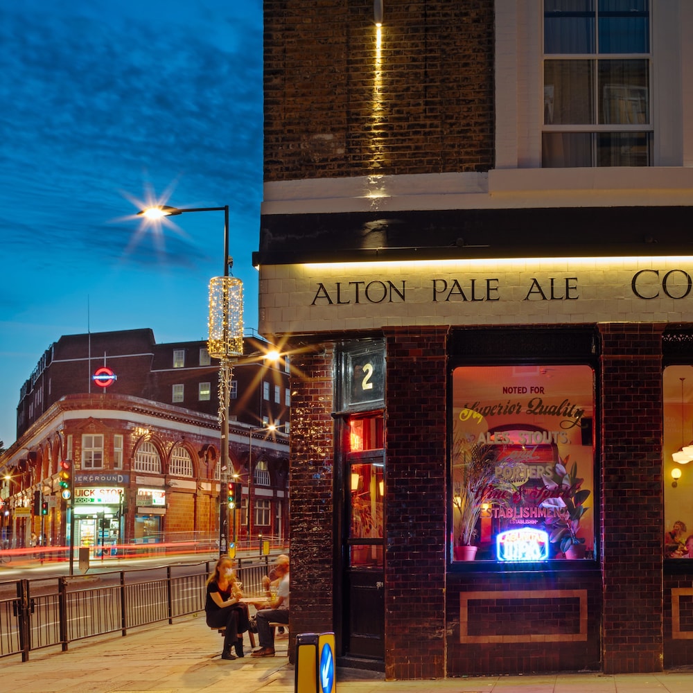 Camden Enterprise Hotel 3/50