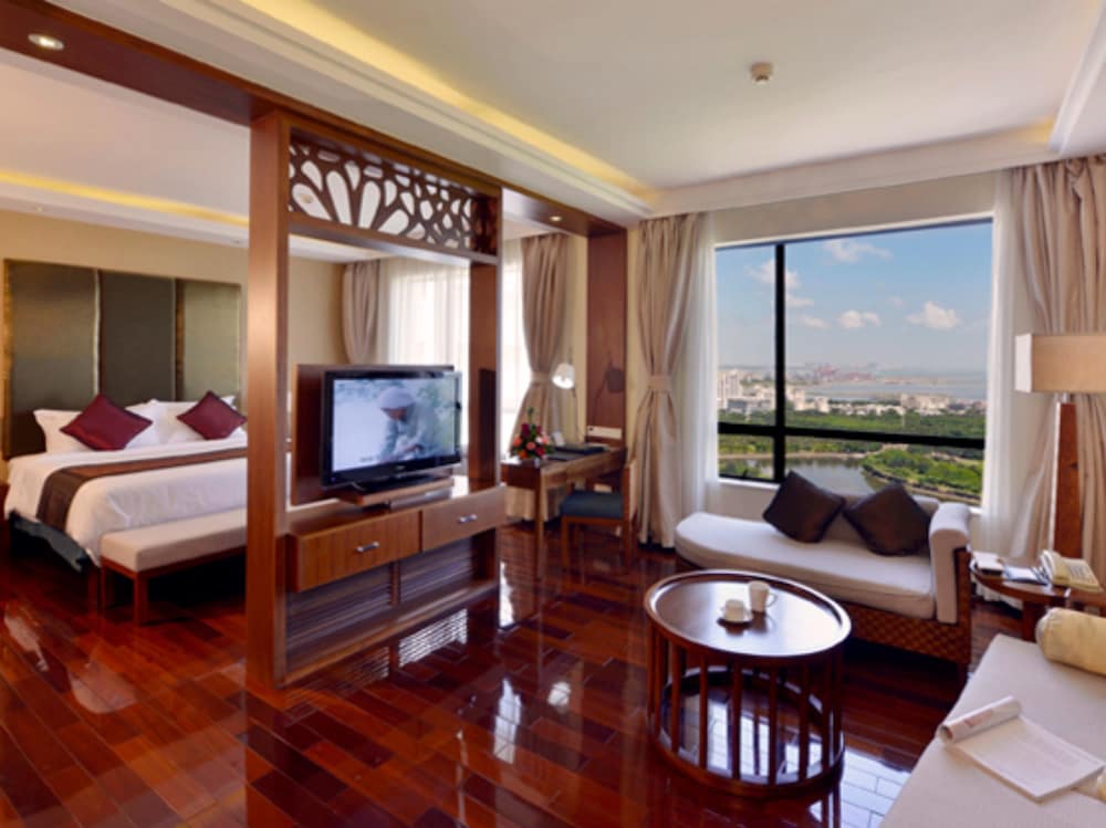 Baohua Harbour View Hotel 8/34