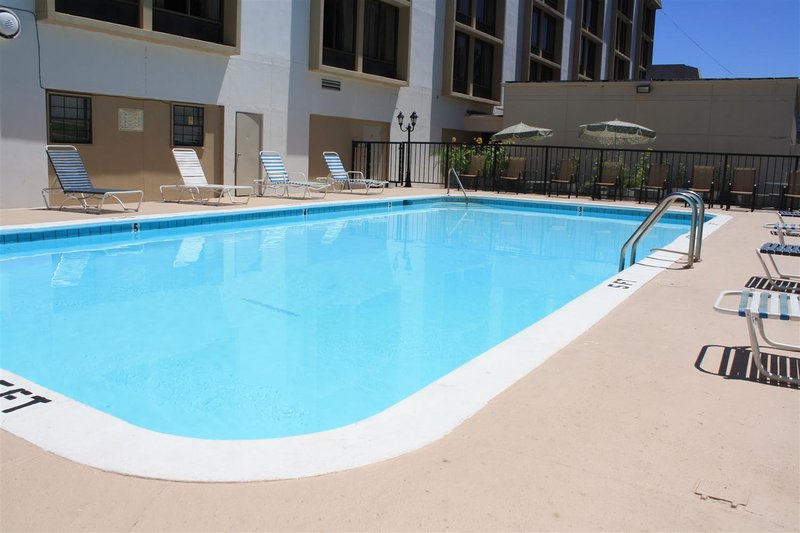 Best Western Plus Music Row 48/80