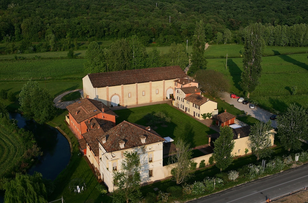 Musella Winery Relais 78/81