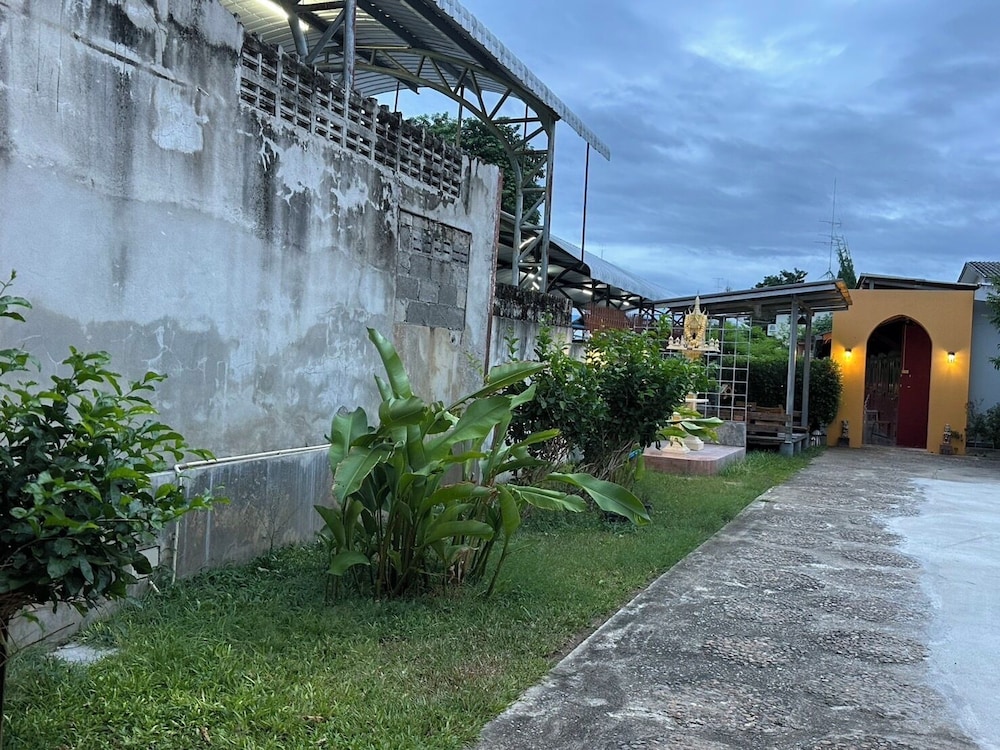 Baan Ma Feung Guest House 9/64