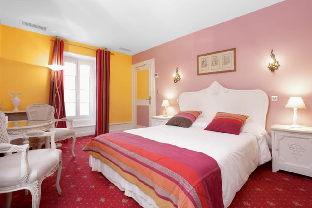HOTEL LA ROSERAIE 10/50