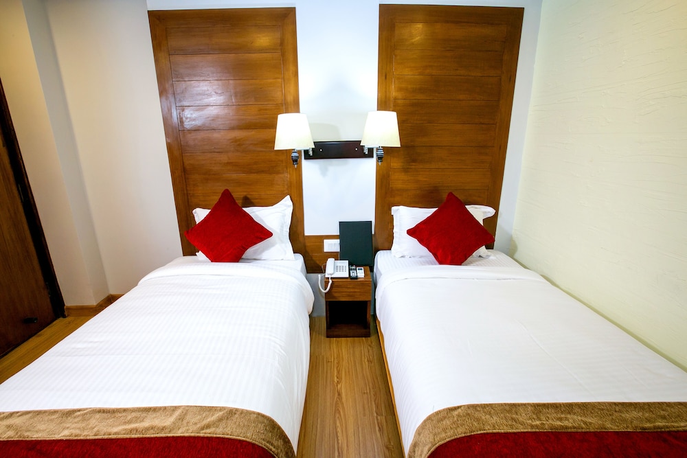 Beautiful Kathmandu Hotel 25/50