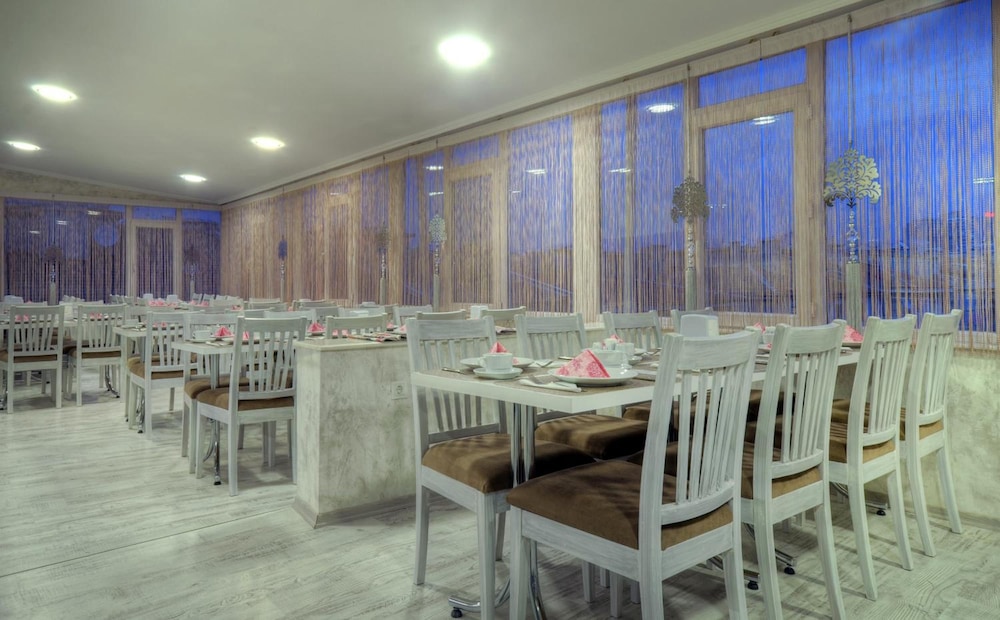 Hotel Abro Sezenler 25/37