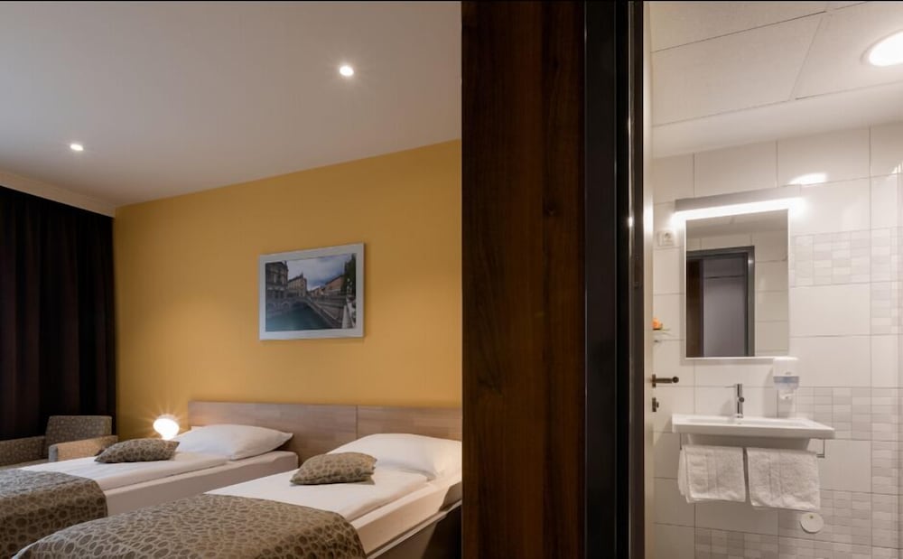 Hotel Florjanckov Hram 8/33