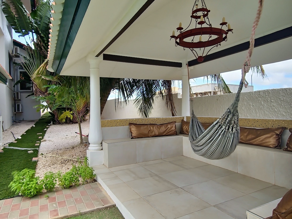 Adonai Hotel Boutique Bed And Breakfast 9/93