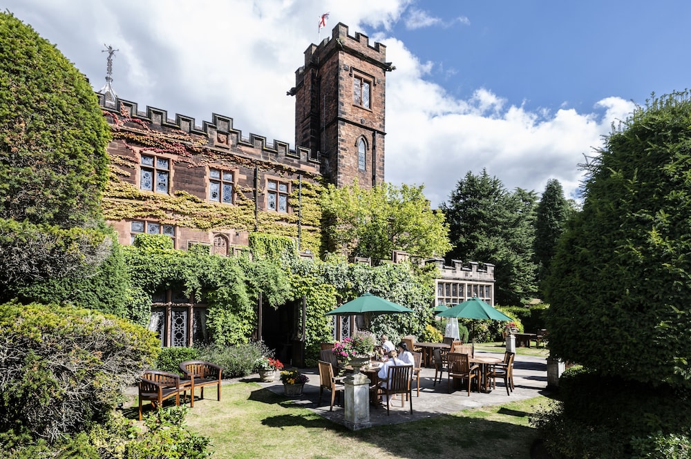 New Hall Hotel Spa 44/50