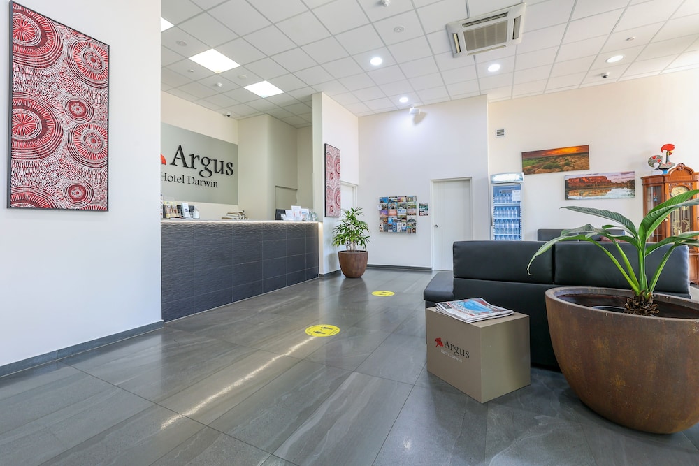 Argus Hotel Darwin 8/64