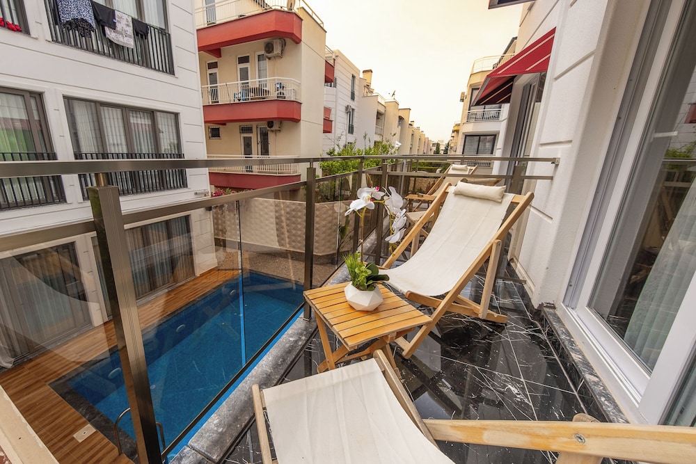 Mrt Suites Lara 33/50