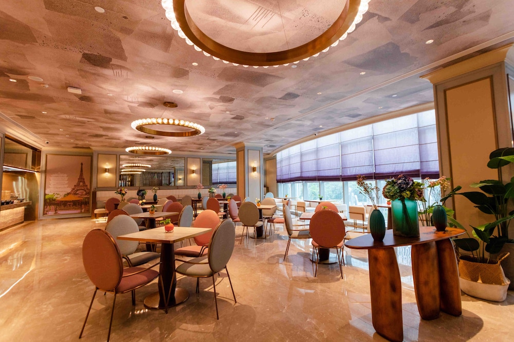 Mercure Jinan West Railway Station 53/65