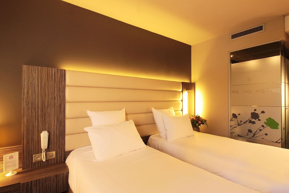 Room at De Brienne, TOULOUSE