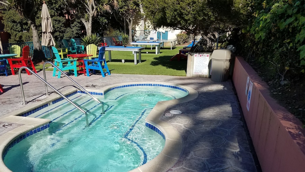 La Jolla Cove Suites 7/65