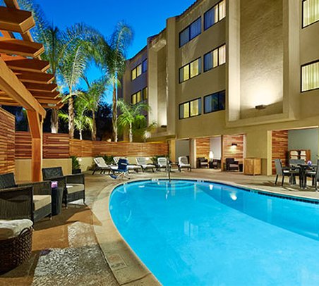 The Anza A Calabasas Hotel 36/39