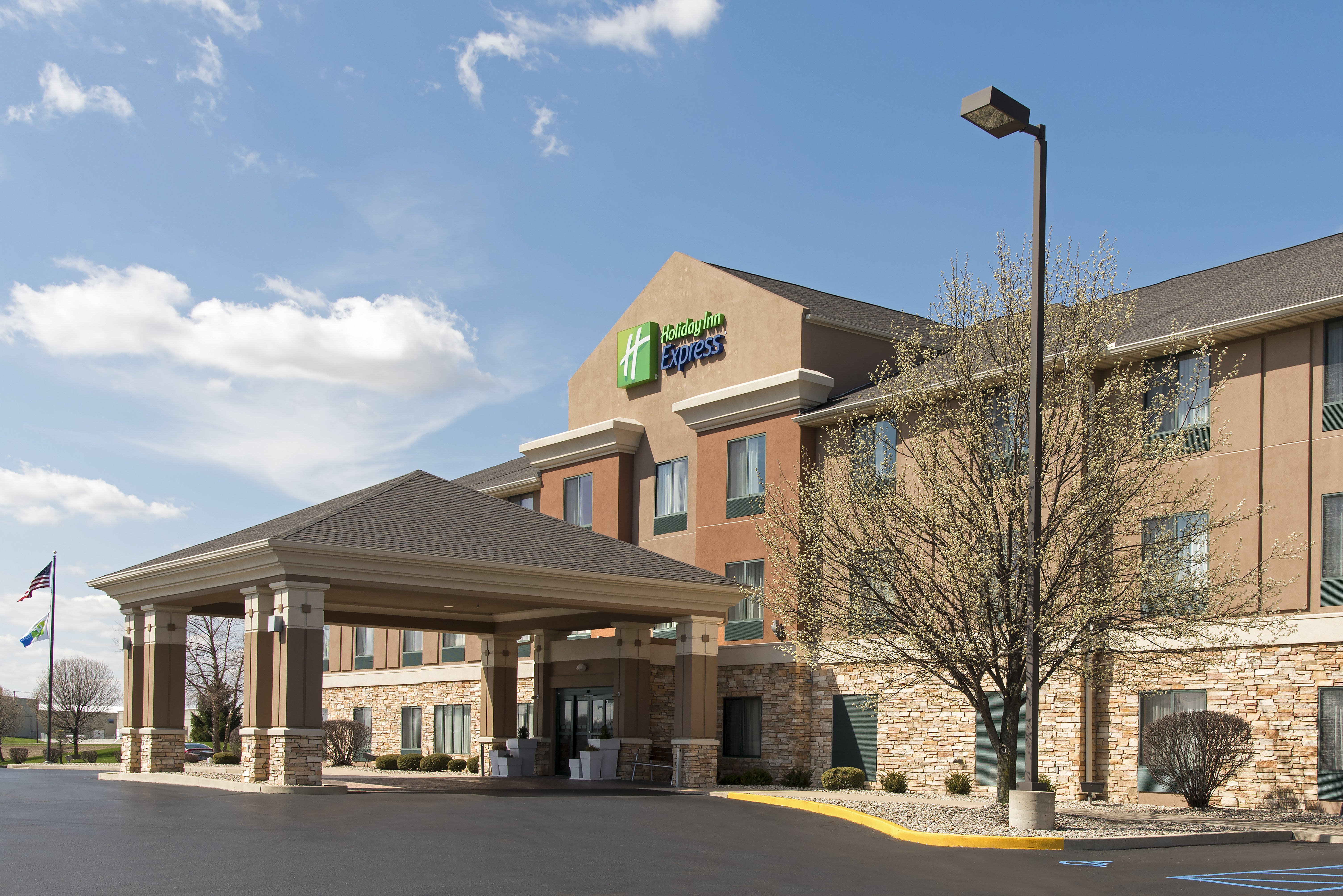 Holiday Inn Express Gas City 37/38