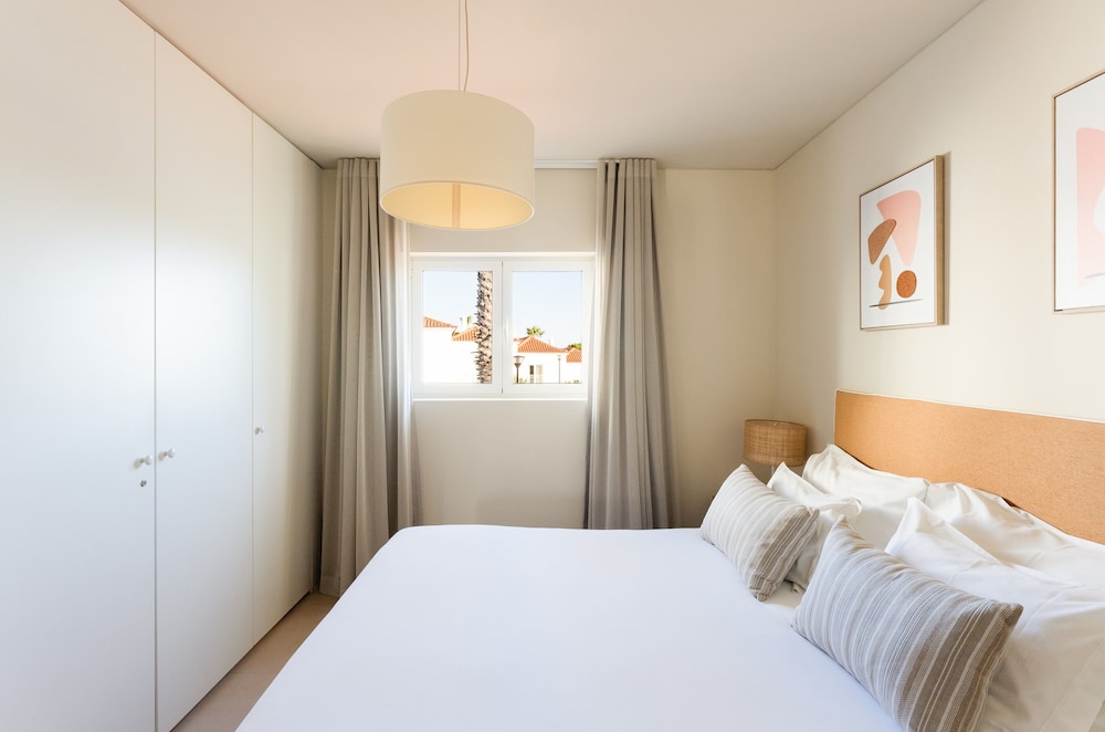 1 BEDROOM, DELUXE, APARTMENT