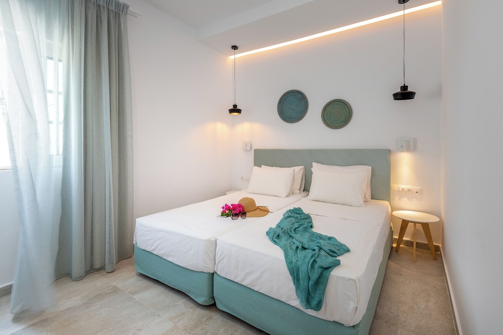 Elvita Hotel 17/67