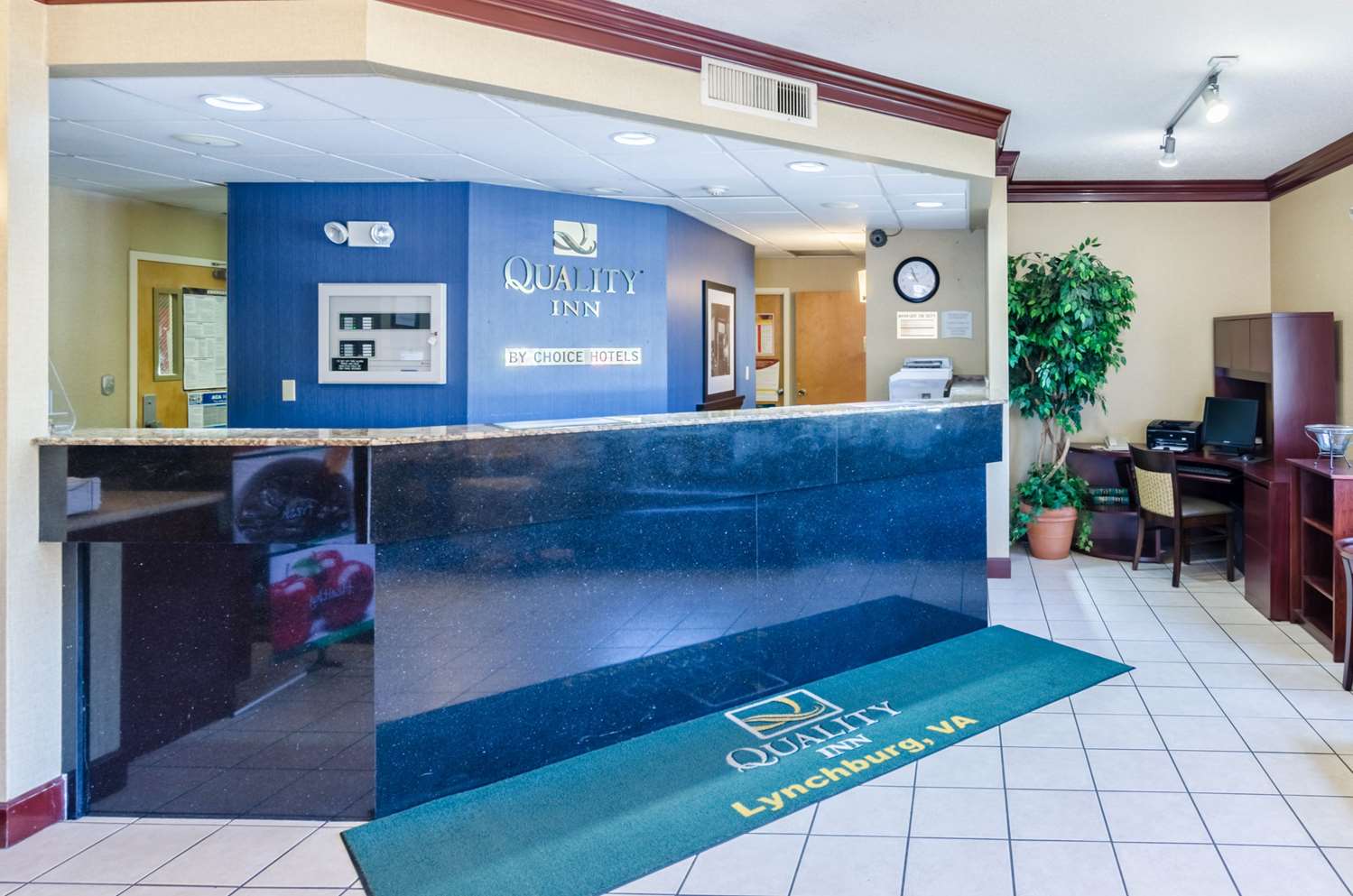 Lobby at Quality Inn Lynchburg Near University, LYNCHBURG - VA