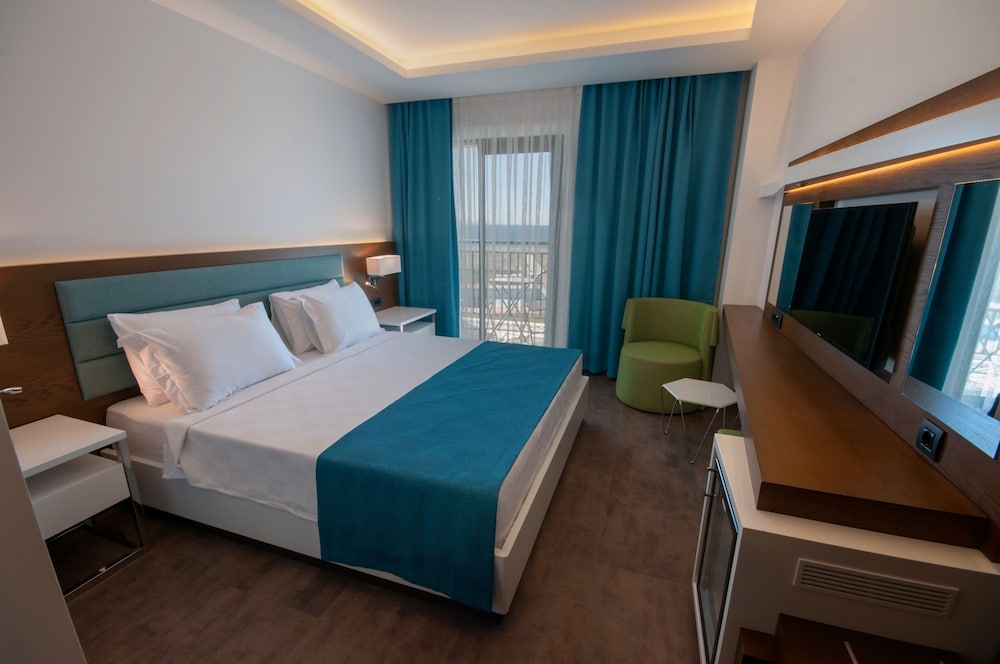 Acroter Hotel & Spa 11/50