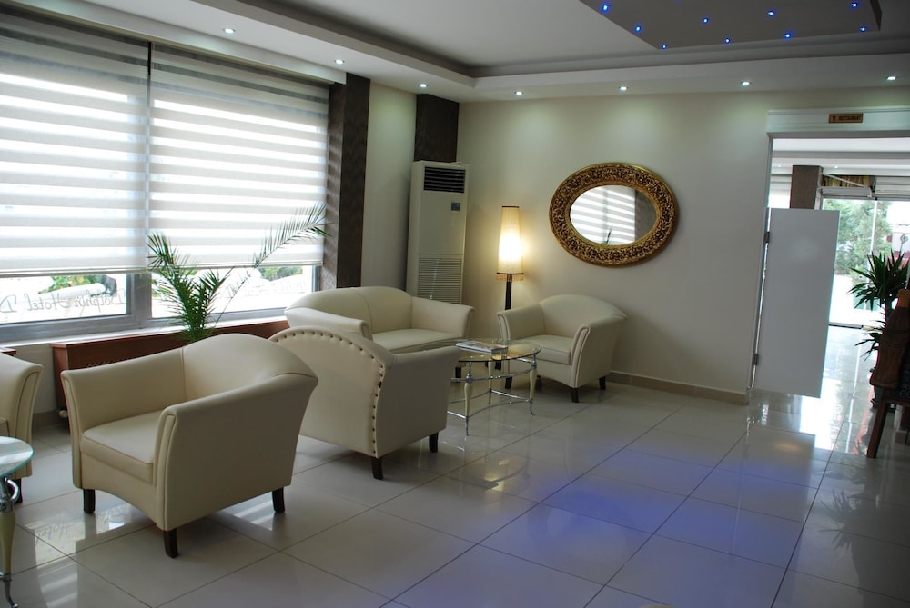 Blue Dolphin Hotel 22/39