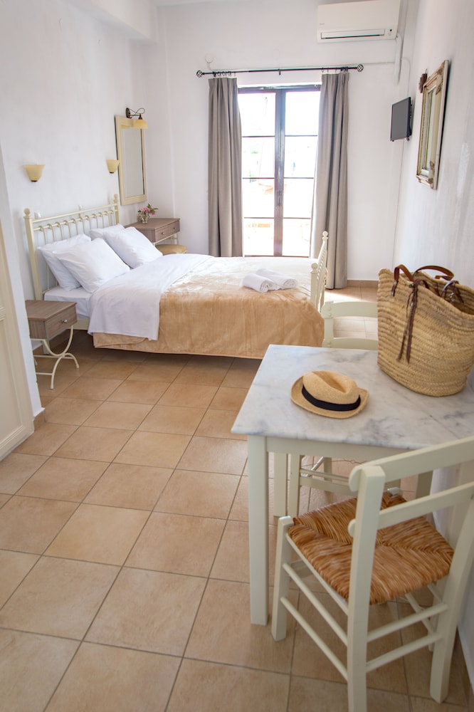 Joanna Apart Hotel 12/47