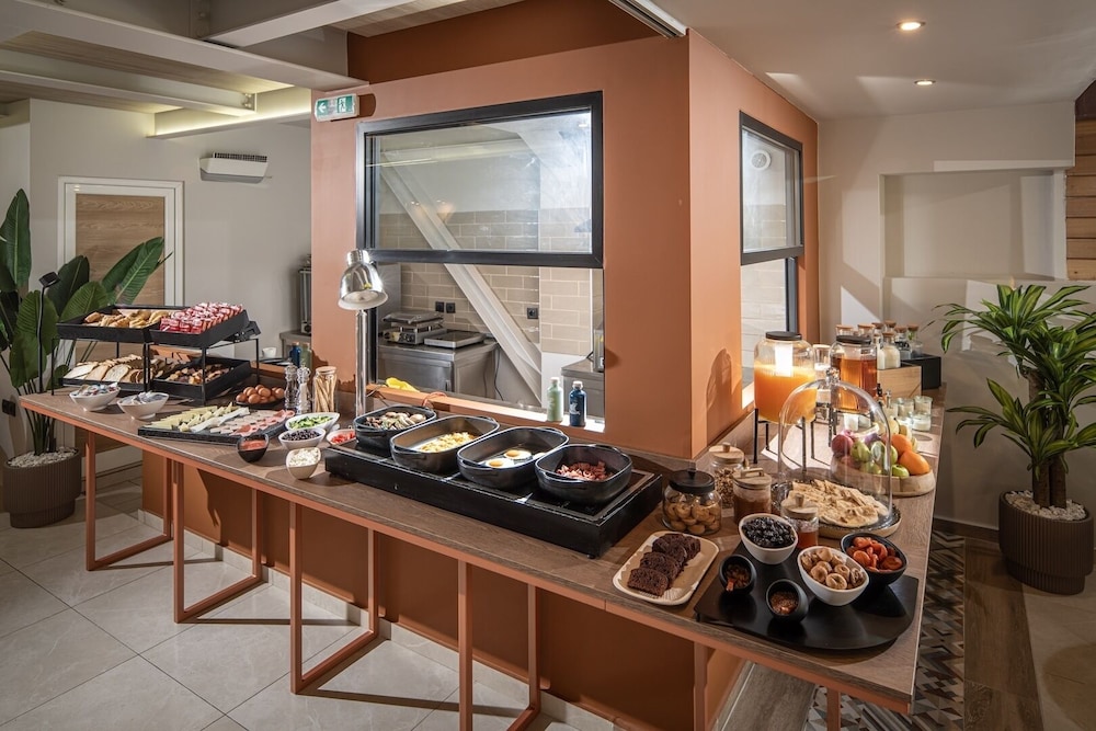 Infinity City Boutique Hotel 30/50