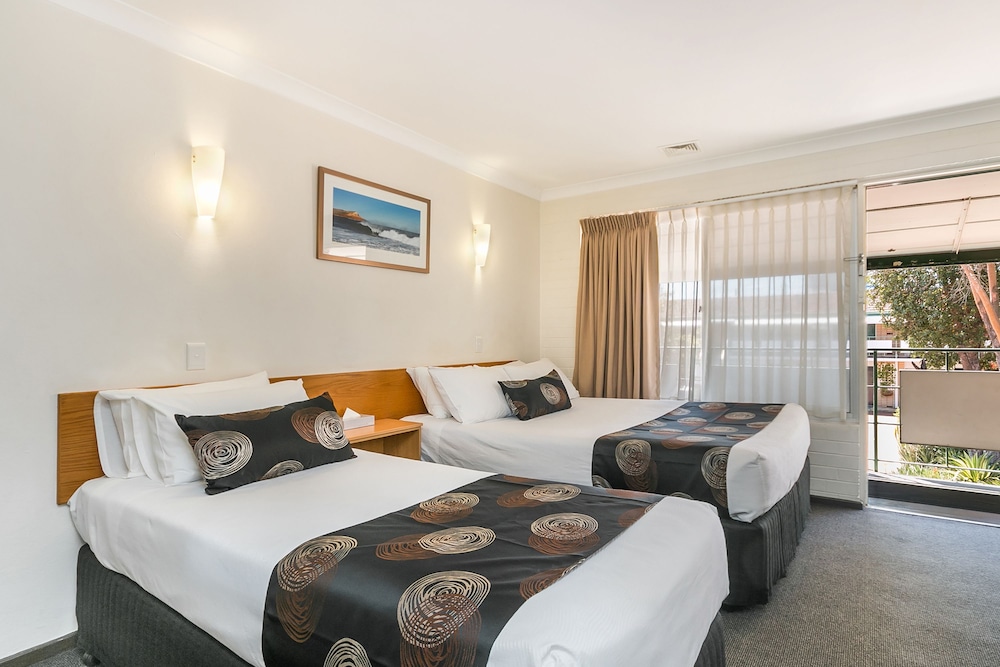 FLAG MOTOR LODGE 26/57