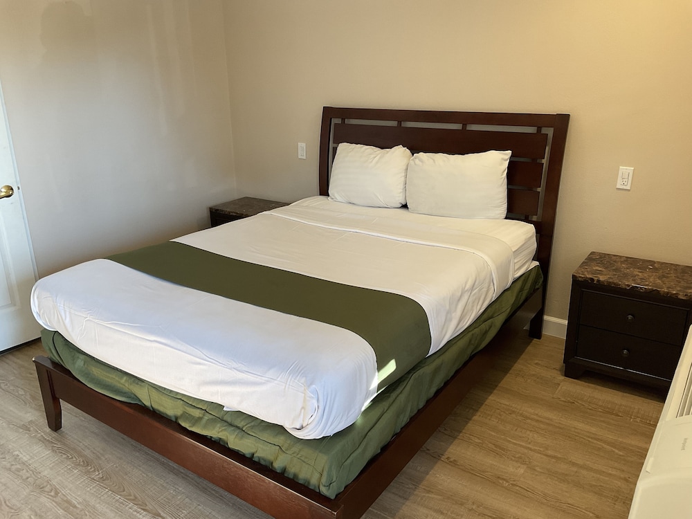 Escondido Inn 17/42