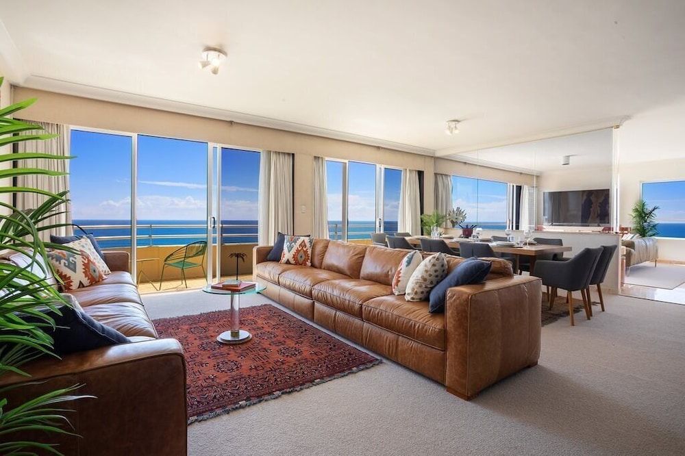 Zenith Ocean Front Apartments 26/50