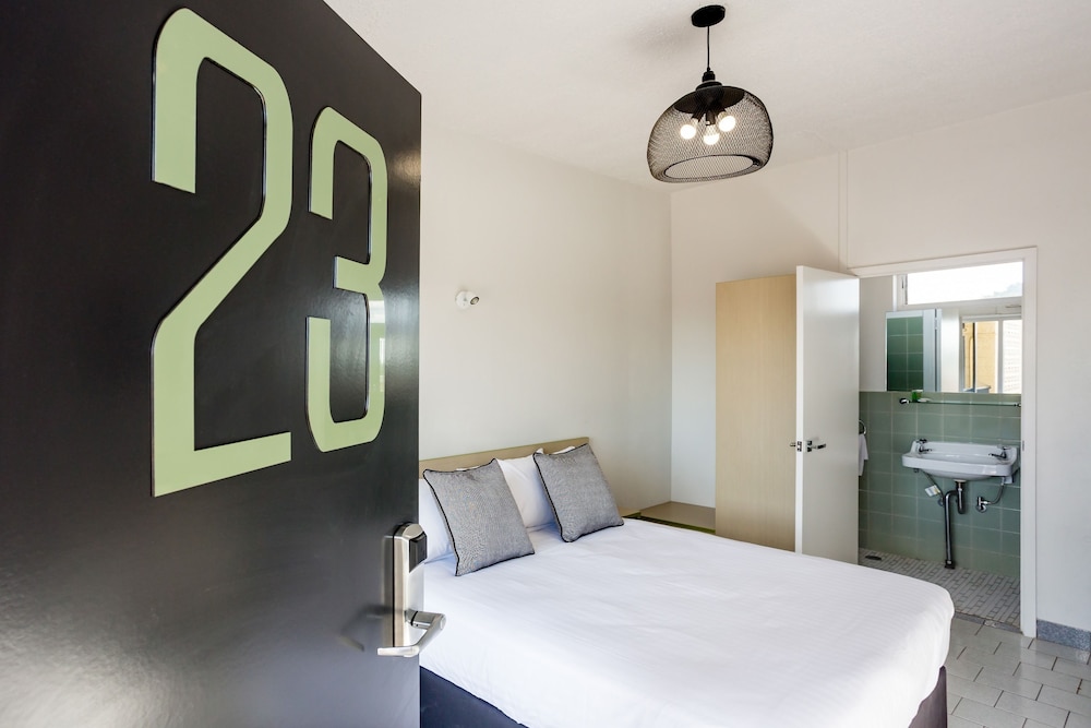 Emerald Star Hotel 21/52
