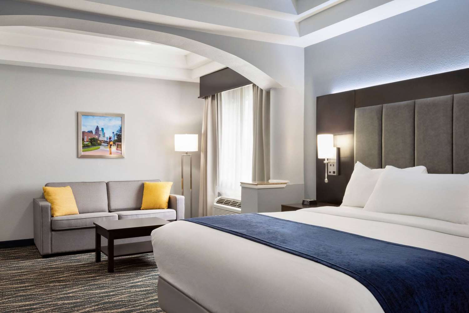 Days Inn & Suites by Wyndham Houston Hobby Airport 9/41